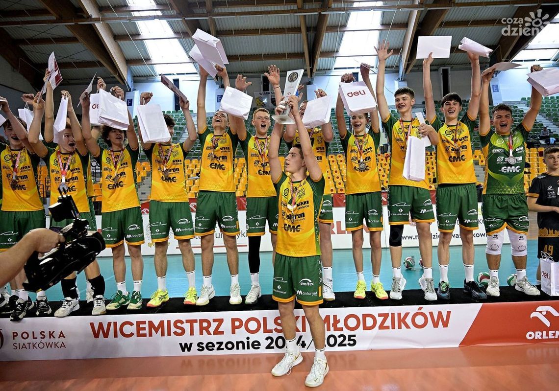 W Hali Legionów w Kielcach zakończyły się Mistrzostwach Polski Młodzików w siatkówce W Hali Legionów w Kielcach zakończyły się Mistrzostwach Polski Młodzików w siatkówce