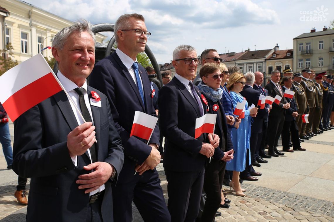 W hołdzie biało-czerwonej. Kielce świętowały Dzień Flagi RP W hołdzie biało-czerwonej. Kielce świętowały Dzień Flagi RP