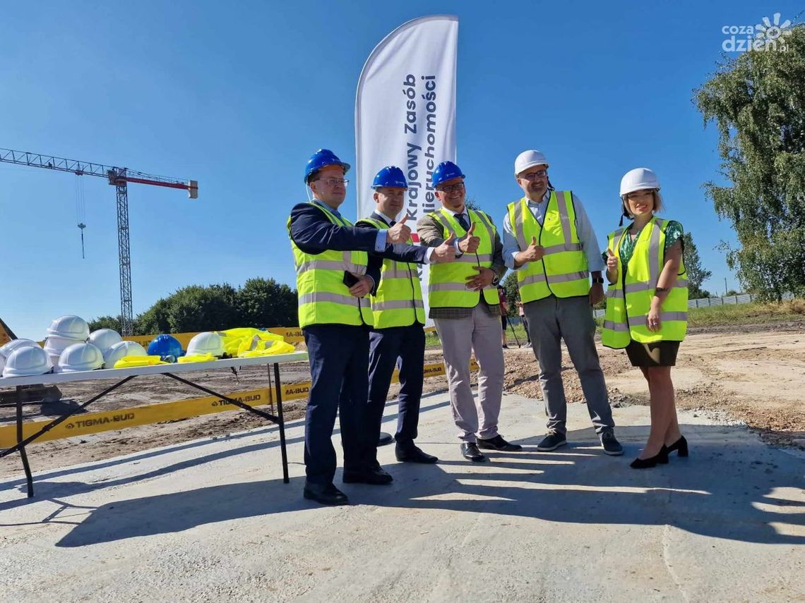 W Jędrzejowie ruszyła budowa tanich mieszkań pod wynajem W Jędrzejowie ruszyła budowa tanich mieszkań pod wynajem