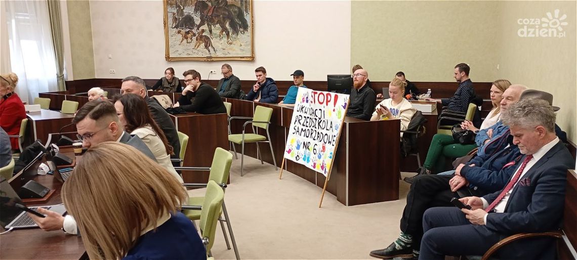 W Kielcach nie zlikwidują Przedszkola Samorządowego nr 6. Placówka będzie działać dalej W Kielcach nie zlikwidują Przedszkola Samorządowego nr 6. Placówka będzie działać dalej