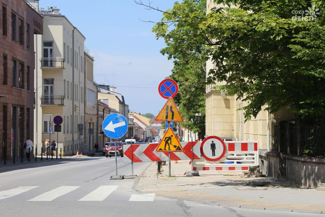 W Kielcach powstają nowe chodniki W Kielcach powstają nowe chodniki