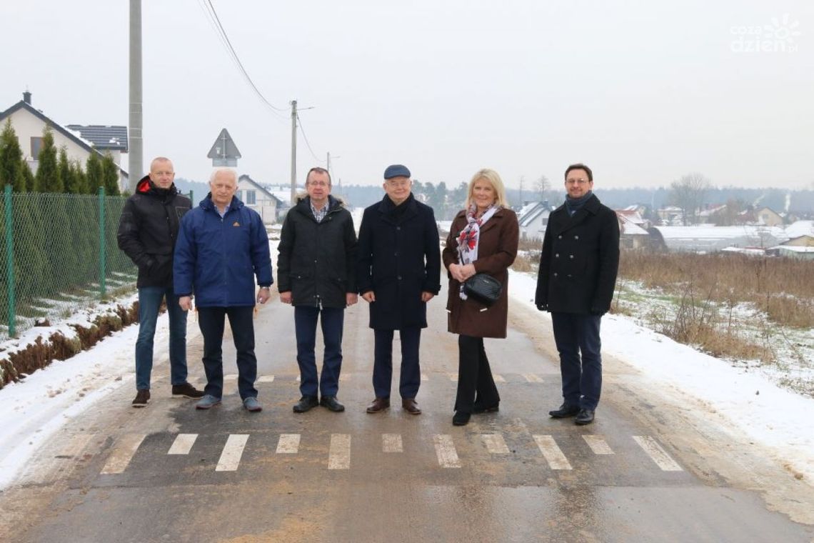 W Łabędziowie przebudowano ulice "Pod Lasem" oraz "Sadową" W Łabędziowie przebudowano ulice "Pod Lasem" oraz "Sadową"