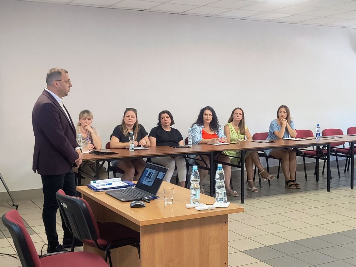 W lipcu wchodzi w życie reforma Państwowej Inspekcji Pracy. W Ostrowcu szkolono pracodawców W lipcu wchodzi w życie reforma Państwowej Inspekcji Pracy. W Ostrowcu szkolono pracodawców