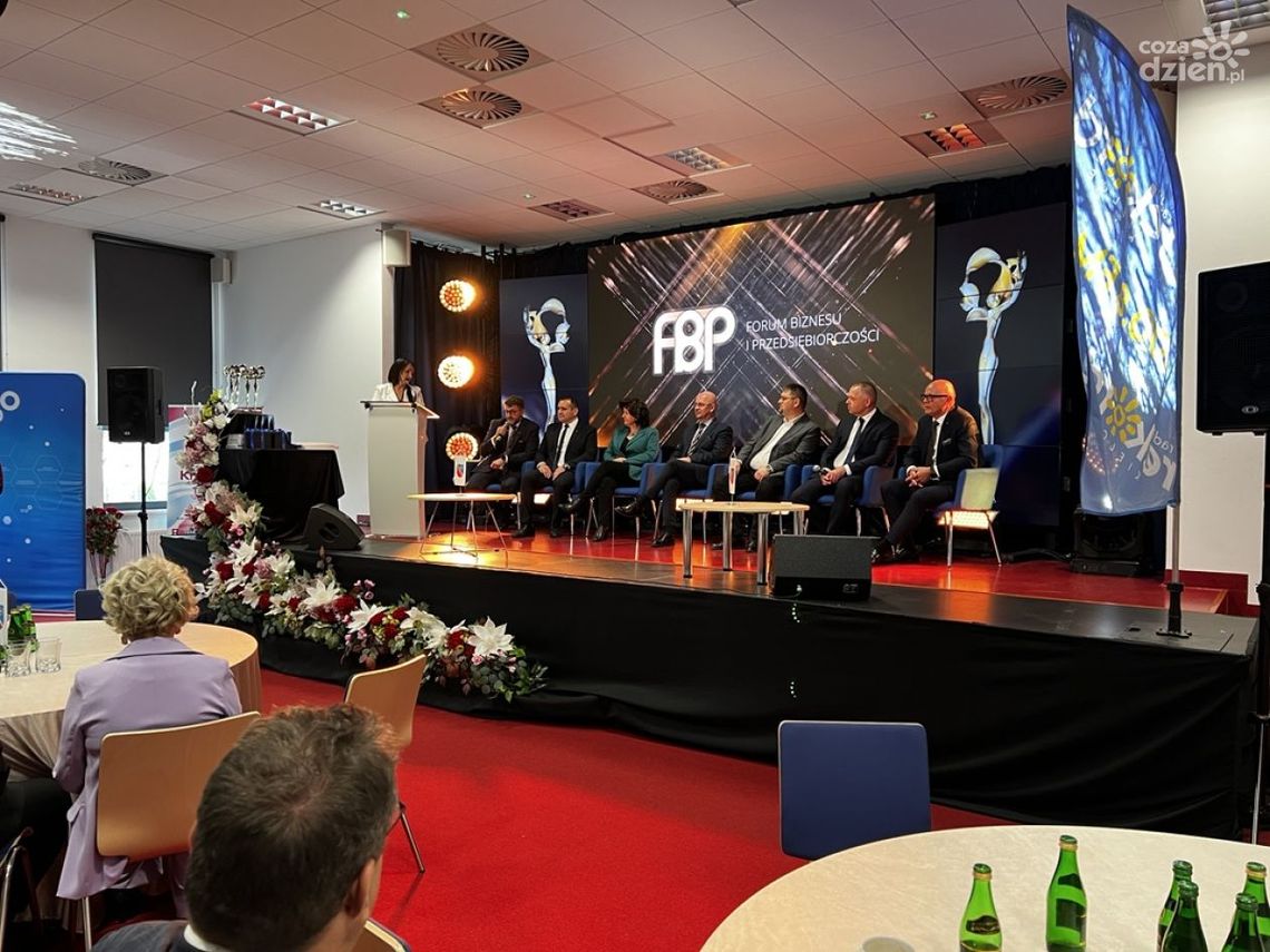 W Nowinach trwa Forum Biznesu i Przedsiębiorczości- transmisja LIVE