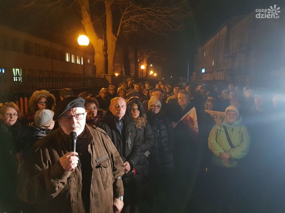 W obronie sądów - ostrowczanie manifestowali
