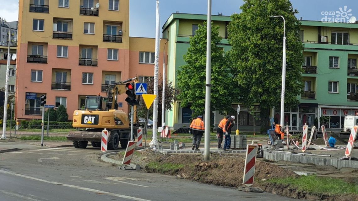 W Ostrowcu drogowcy wcześniej kończą remonty W Ostrowcu drogowcy wcześniej kończą remonty
