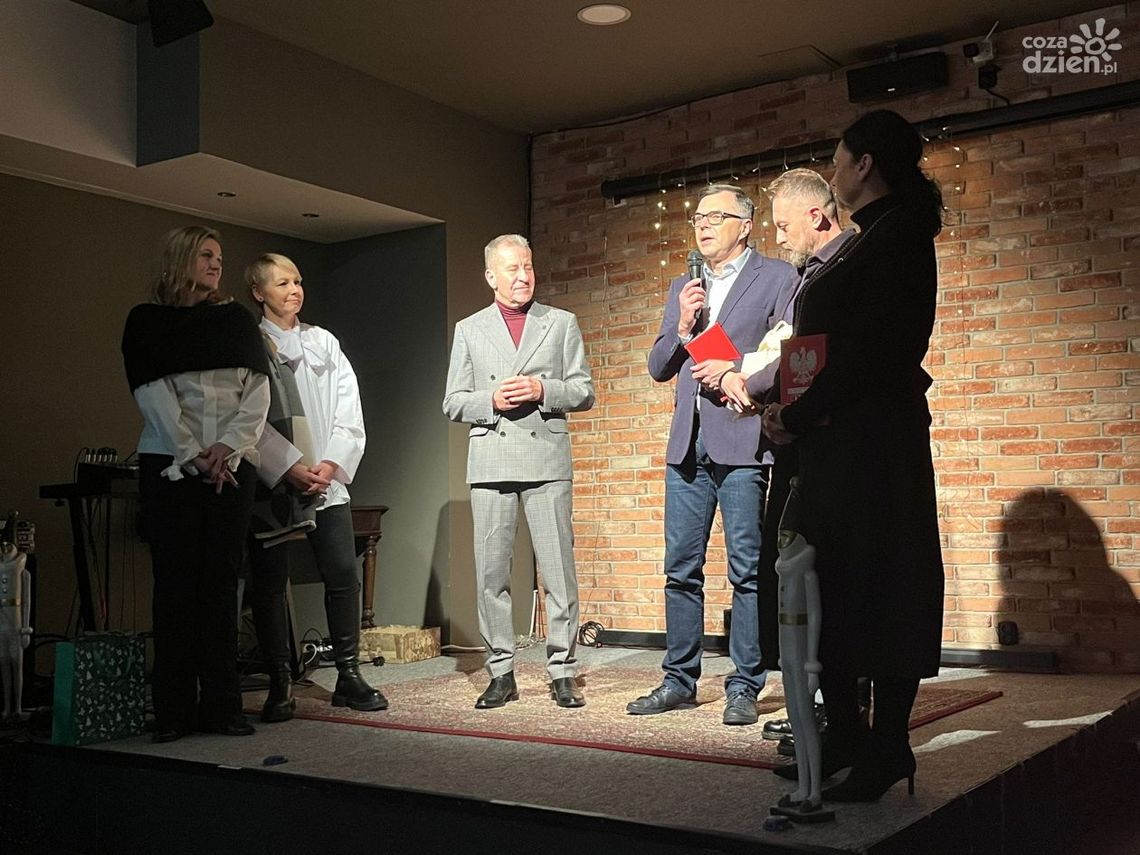 W Ostrowcu pierwsze ugrupowanie ujawnia nazwiska kandydatów do lokalnych samorządów W Ostrowcu pierwsze ugrupowanie ujawnia nazwiska kandydatów do lokalnych samorządów