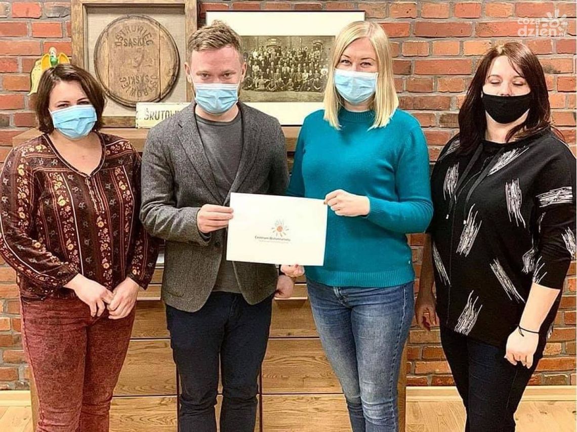 W Ostrowcu Św. powstało serce wolontariatu 