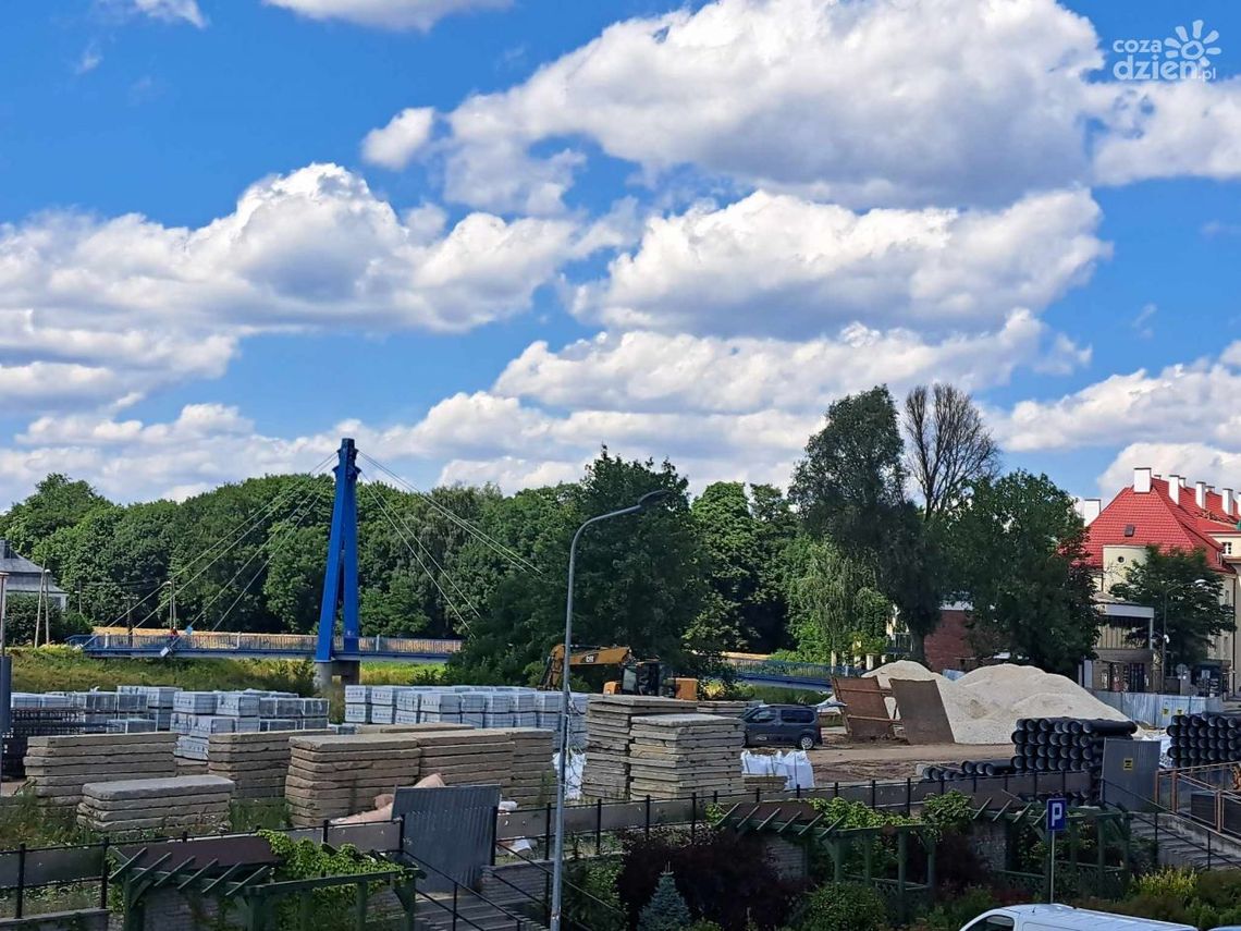 W Ostrowcu zaczyna się budowa nowego mostu nad Kamienną W Ostrowcu zaczyna się budowa nowego mostu nad Kamienną