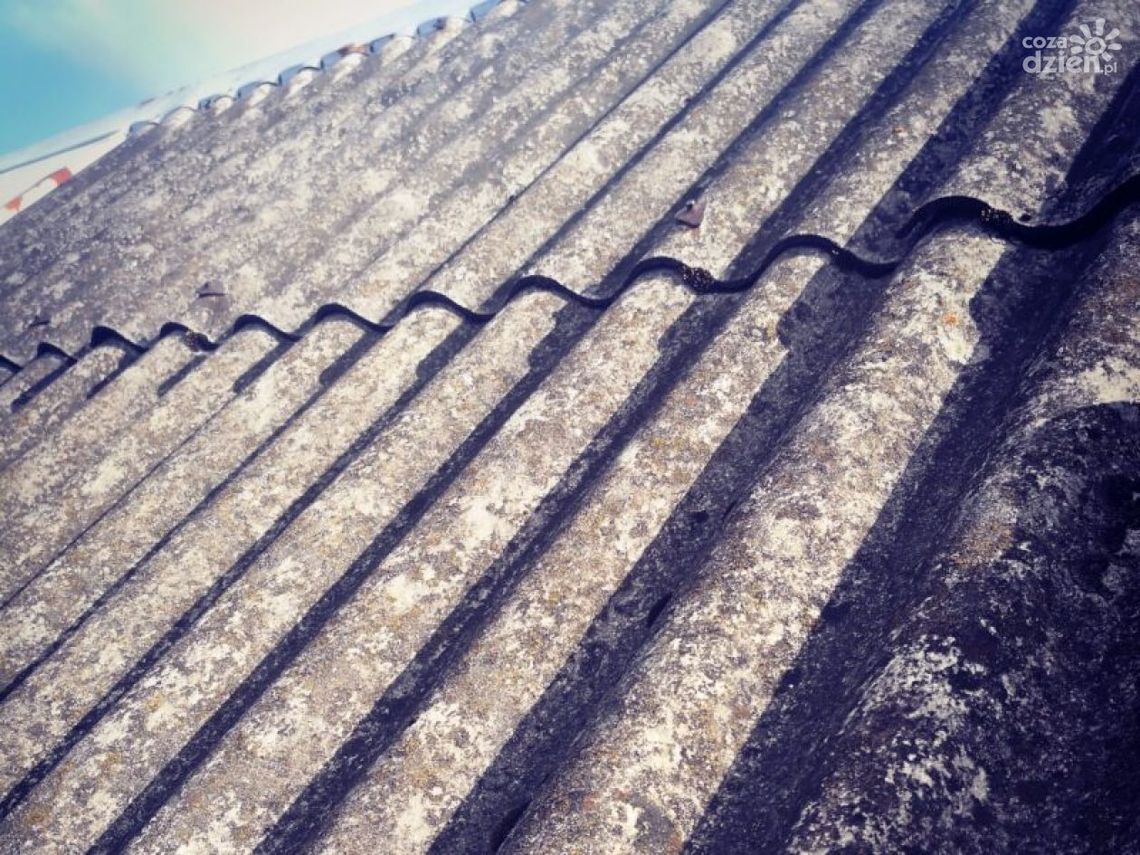 W Skarżysku dopłacą do usuwania produktów z azbestem W Skarżysku dopłacą do usuwania produktów z azbestem