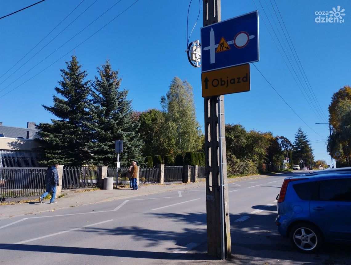 W Starachowicach ruszyła ważna inwestycja drogowa. Są objazdy W Starachowicach ruszyła ważna inwestycja drogowa. Są objazdy