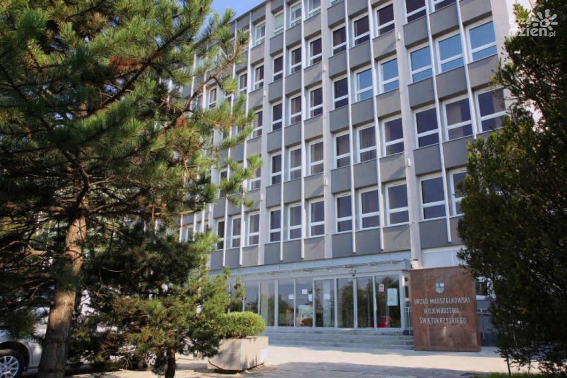 W Urzędzie Marszałkowskim WŚ wracają obostrzenia