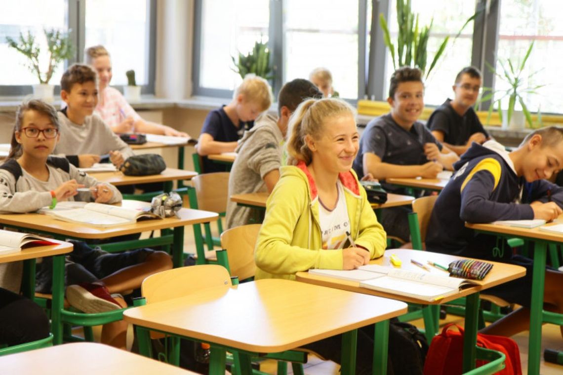 Wakacje w 2025 roku będą krótsze. Zobacz kalendarz