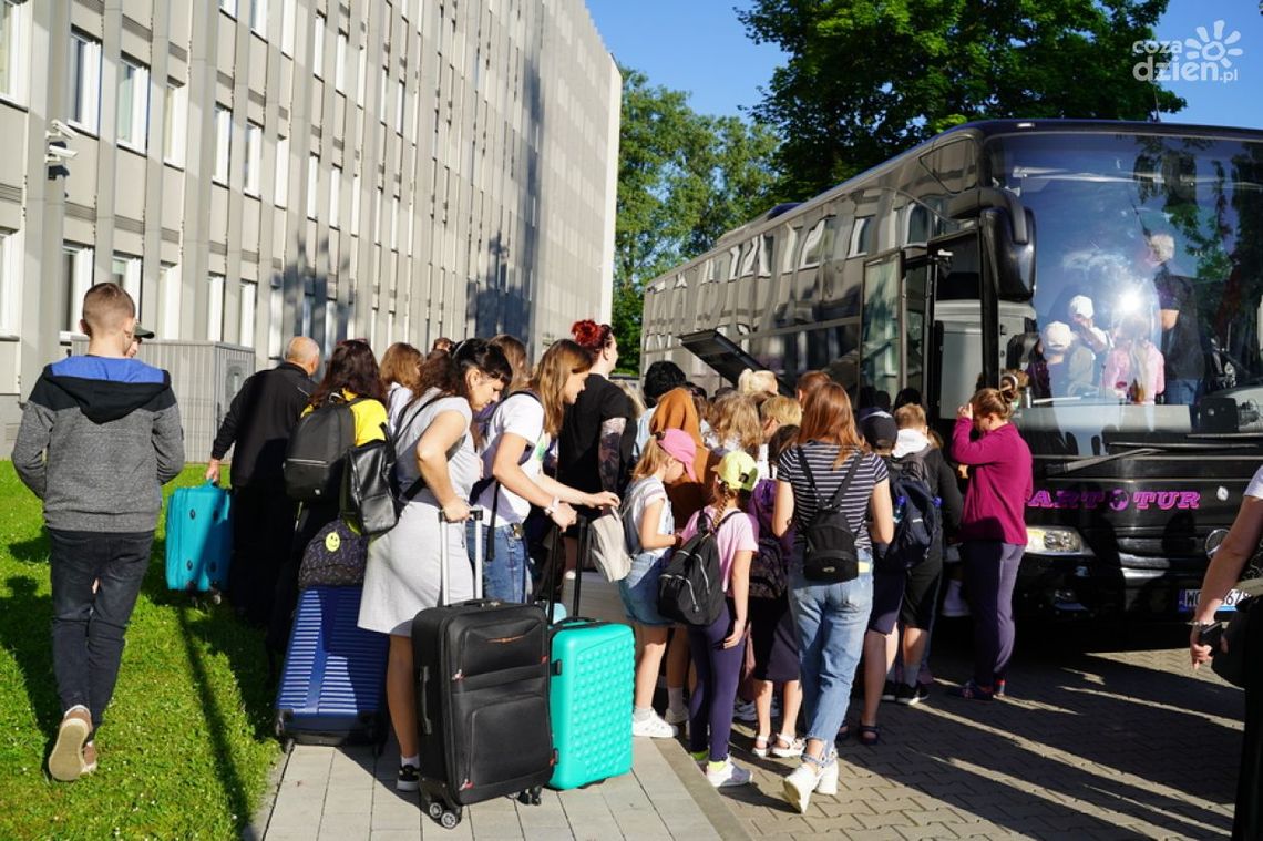 Wakacyjny wypoczynek dzieci z Ukrainy nad polskim morzem Wakacyjny wypoczynek dzieci z Ukrainy nad polskim morzem