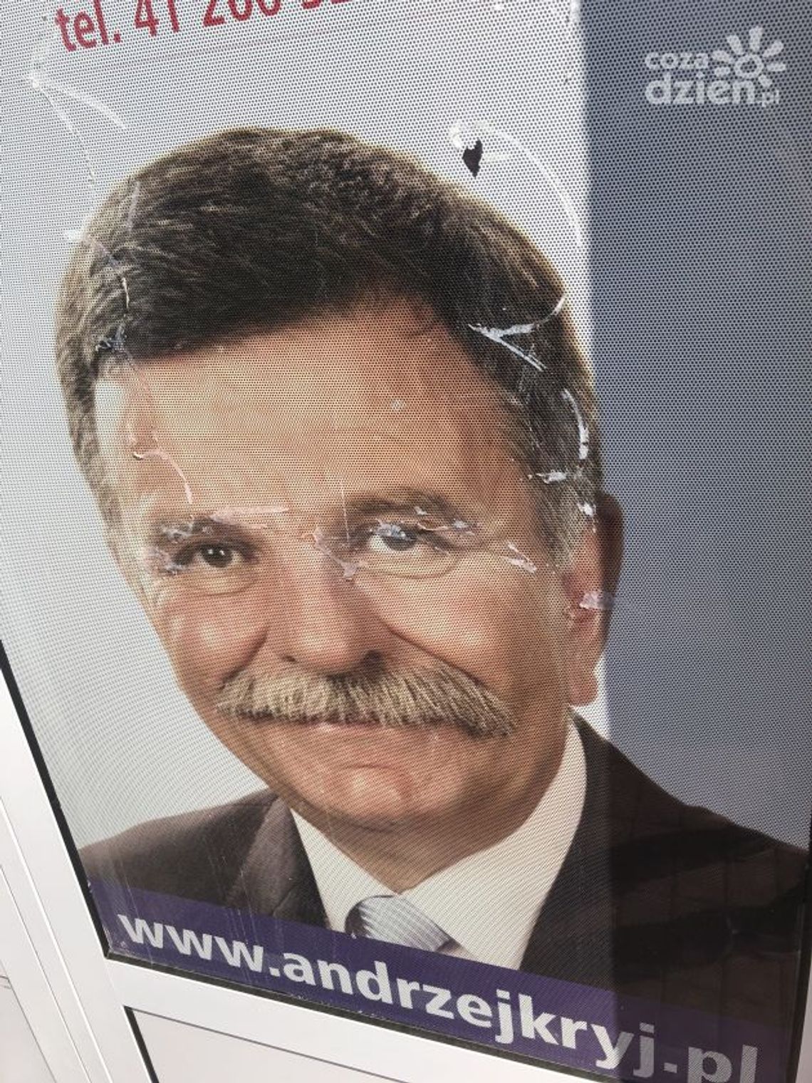 Wandalizm czy incydent? Sprawa z plakatem Lichockiej w tle Wandalizm czy incydent? Sprawa z plakatem Lichockiej w tle