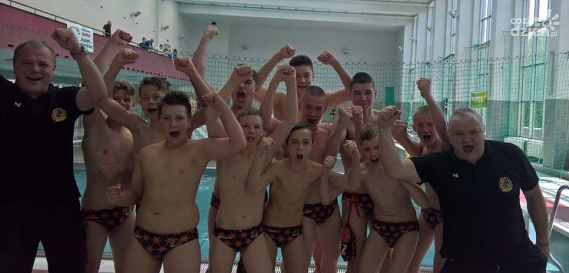 Waterpoliści KSZO niepokonani Waterpoliści KSZO niepokonani