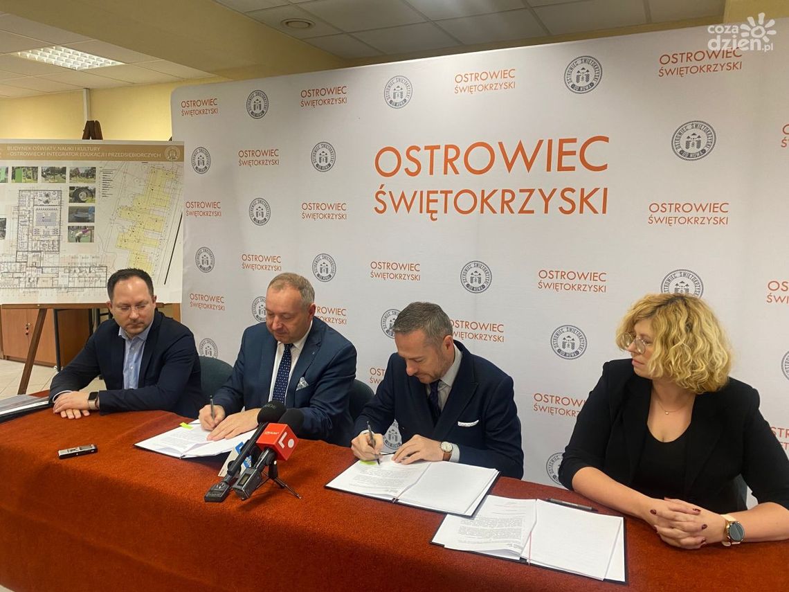 Ważny krok do powstania Ostrowieckiego Integratora Edukacji i Przedsiębiorczych Ważny krok do powstania Ostrowieckiego Integratora Edukacji i Przedsiębiorczych