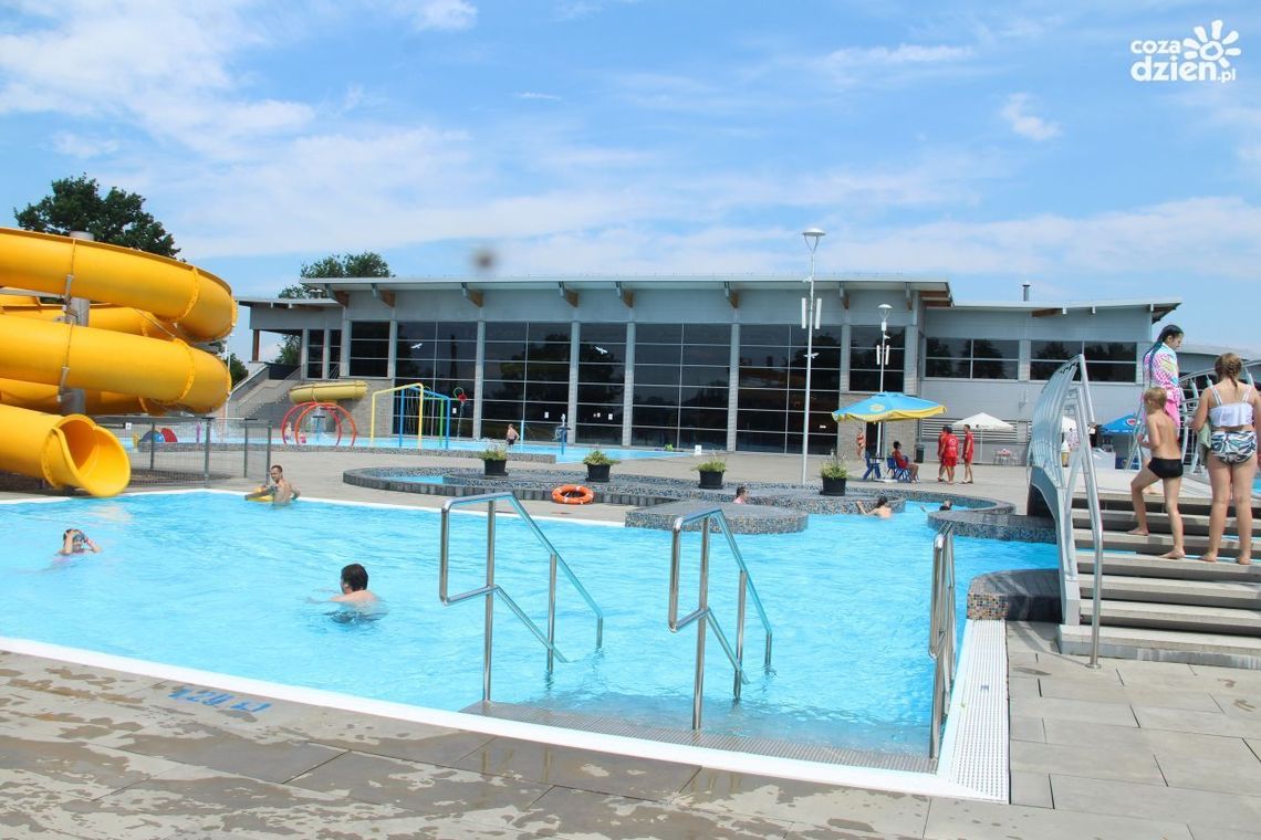 Weekendowa promocja na ostrowieckich basenach "Rawka od Nowa"