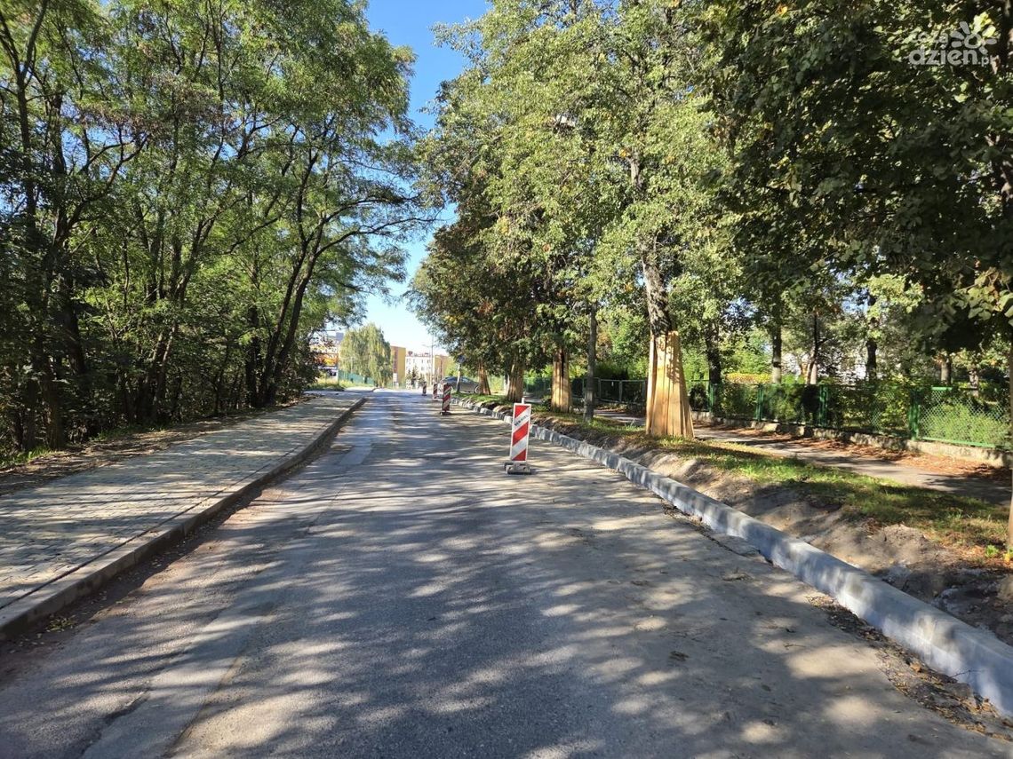 Weekendowe prace na ul. Kołłątaja. Zmiany w kursowaniu autobusów Weekendowe prace na ul. Kołłątaja. Zmiany w kursowaniu autobusów