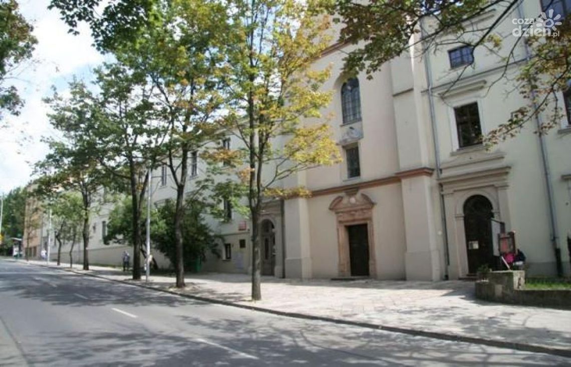 Wernisaż wystawy w muzeum Stefana Żeromskiego Wernisaż wystawy w muzeum Stefana Żeromskiego