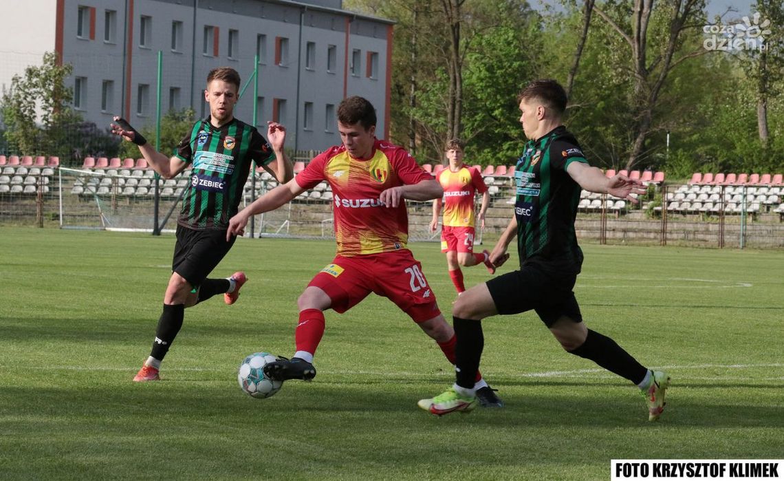 Widowisko w czwartej lidze Widowisko w czwartej lidze