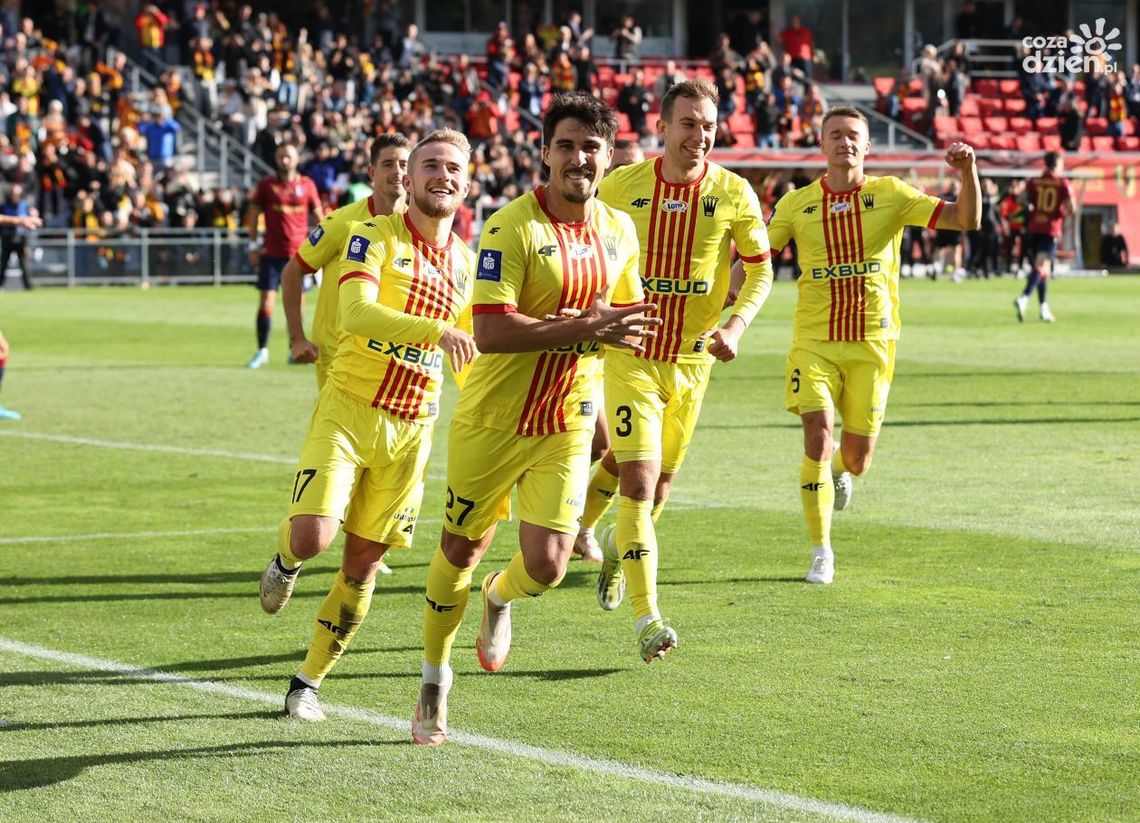 Widzew Łódź - Korona Kielce (Zapis relacji na żywo) Widzew Łódź - Korona Kielce (Zapis relacji na żywo)