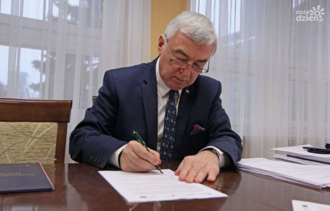 Więcej unijnych pieniędzy na "covidowe" pożyczki dla firm Więcej unijnych pieniędzy na "covidowe" pożyczki dla firm