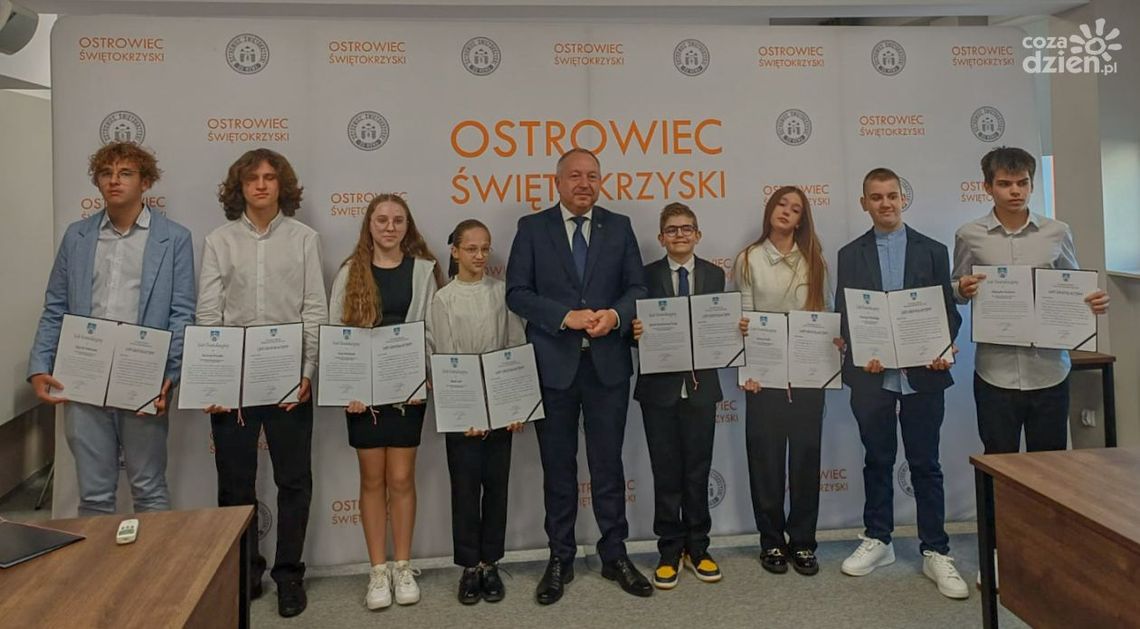 Więcej uzdolnionych ostrowieckich uczniów otrzyma specjalne stypendia Więcej uzdolnionych ostrowieckich uczniów otrzyma specjalne stypendia