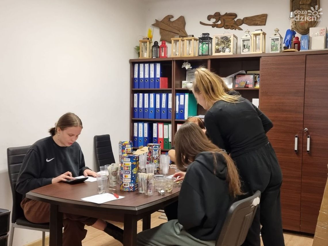 Wielka hojność mieszkańców Ćmielowa i Sadowia Wielka hojność mieszkańców Ćmielowa i Sadowia