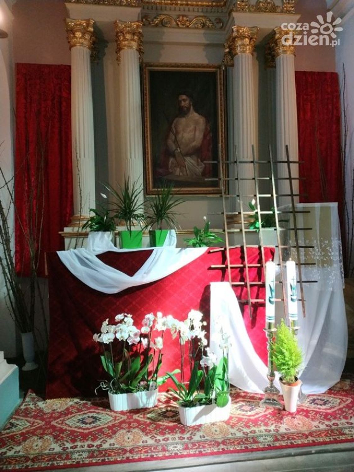 Wielka Sobota w kościele katolickim - jedyny dzień bez eucharystii Wielka Sobota w kościele katolickim - jedyny dzień bez eucharystii