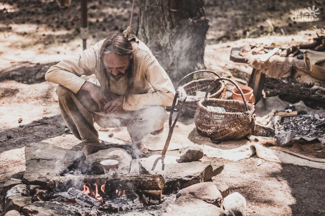 Wielkie widowisko historyczno-archeologiczne w muzeum na Krzemionkach Wielkie widowisko historyczno-archeologiczne w muzeum na Krzemionkach