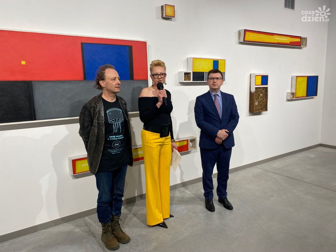 Wielowymiarowość Piotra Lutyńskiego w ostrowieckim BWA Wielowymiarowość Piotra Lutyńskiego w ostrowieckim BWA