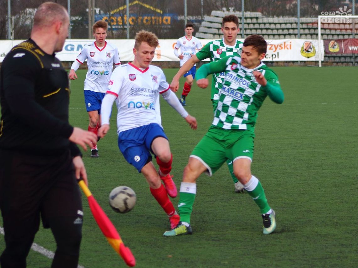Wisła Sandomierz na gościnnym występie w Ostrowcu Wisła Sandomierz na gościnnym występie w Ostrowcu