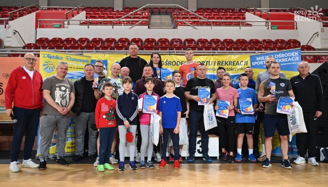 Witkowska, Gbiorczyk i Poświatowski najlepsi w turnieju tenisa stołowego!
