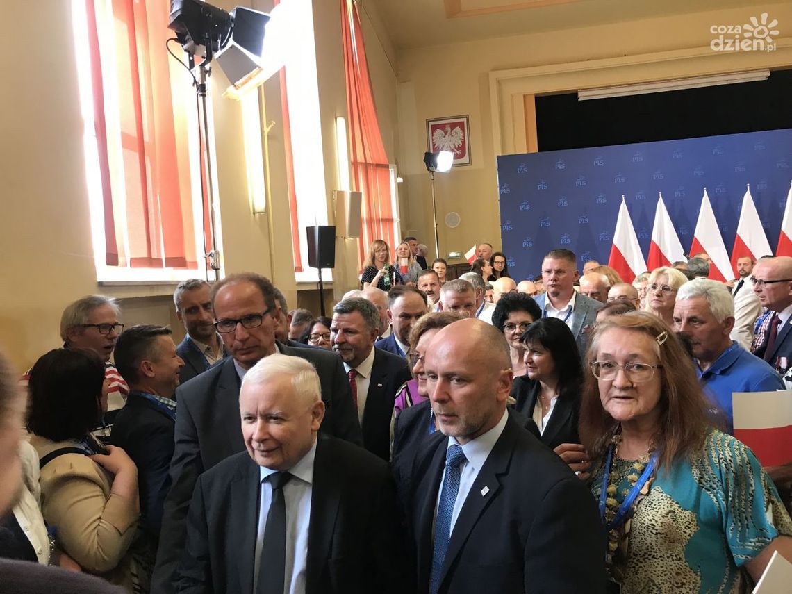 Wizyta prezesa Prawa i Sprawiedliwości w Ostrowcu Wizyta prezesa Prawa i Sprawiedliwości w Ostrowcu