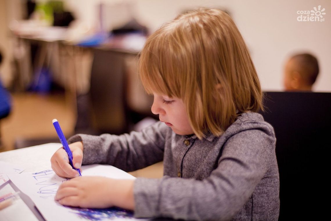 Włączamy Przyszłość. Otwartość, Bezpieczeństwo, Ekologia Włączamy Przyszłość. Otwartość, Bezpieczeństwo, Ekologia