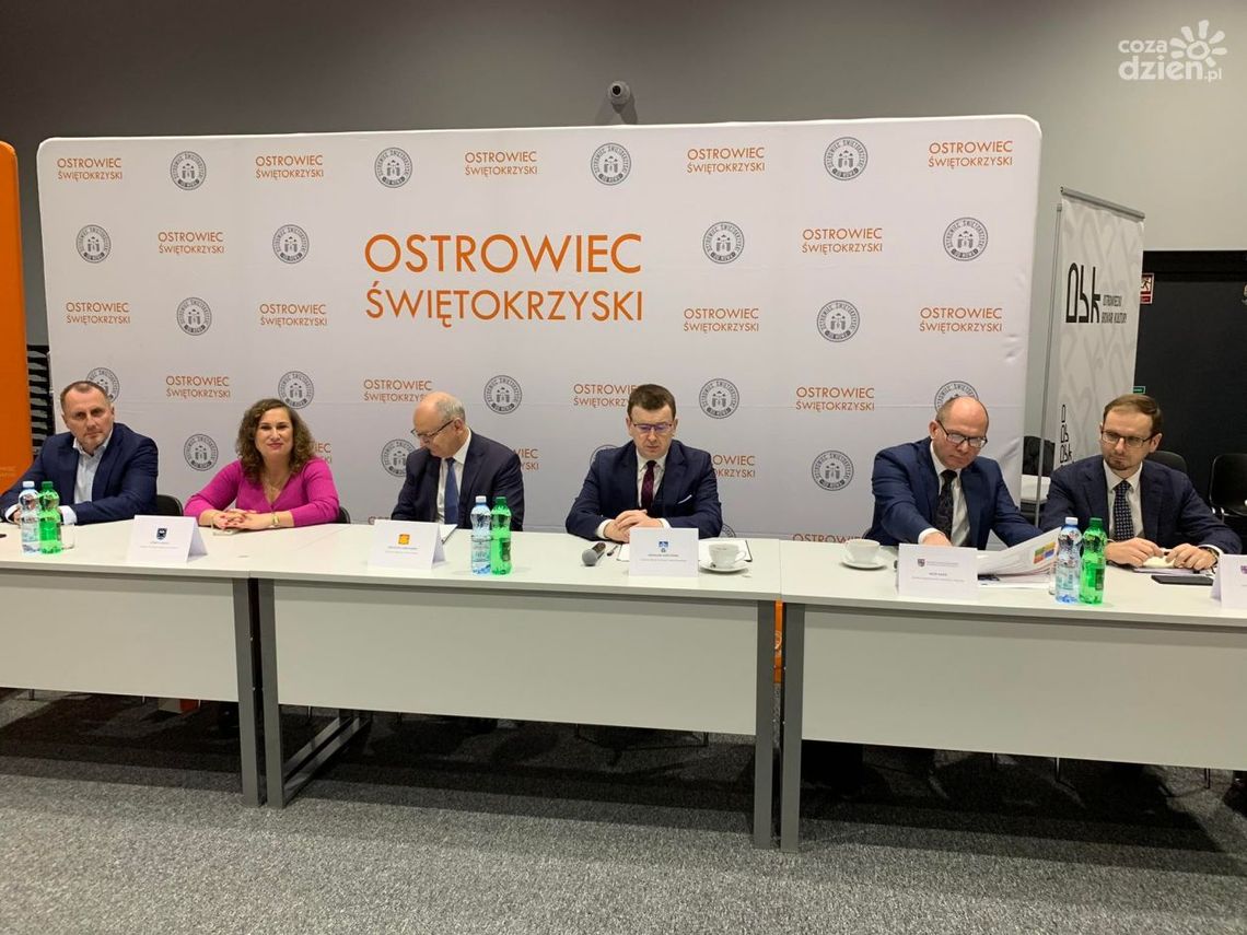 Włodarze 17 gmin pracują nad strategią Miast Północy Włodarze 17 gmin pracują nad strategią Miast Północy