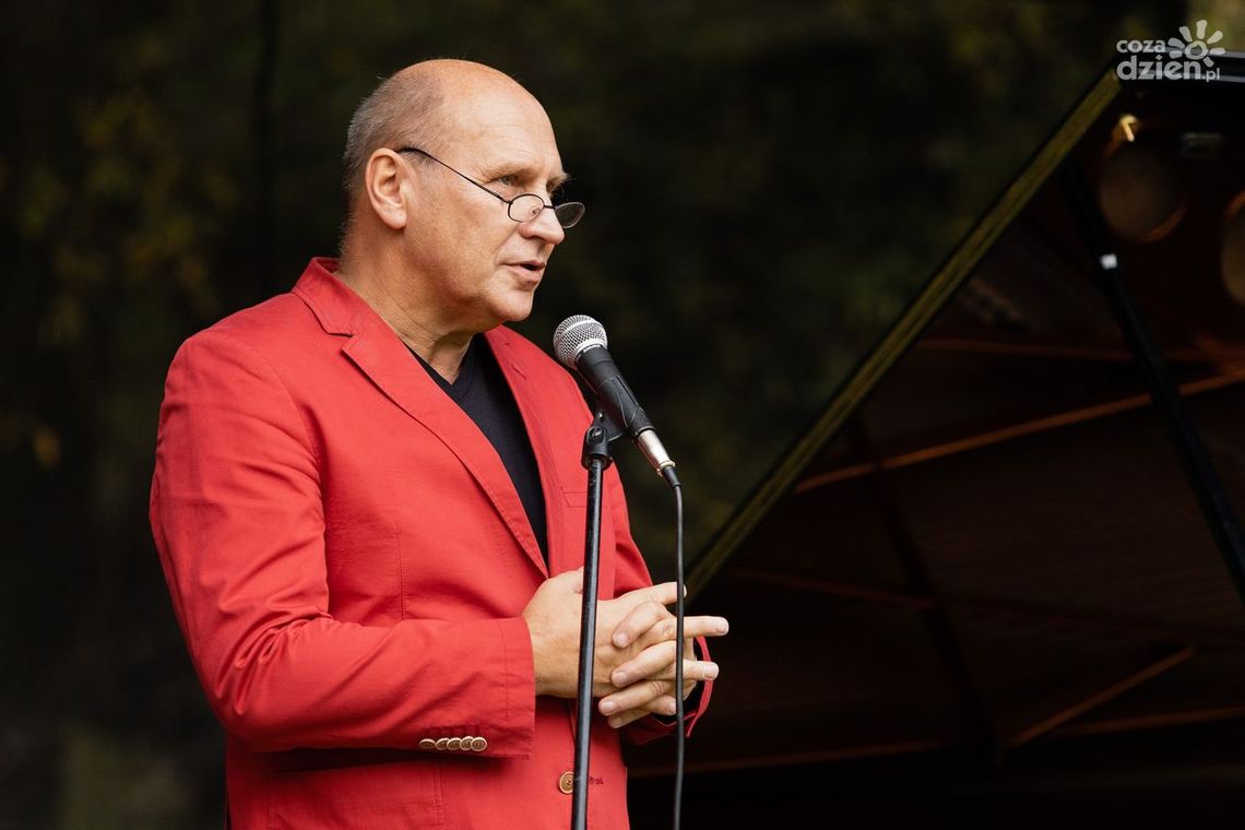 Włodek Pawlik Honorowym Obywatelem Ostrowca Włodek Pawlik Honorowym Obywatelem Ostrowca