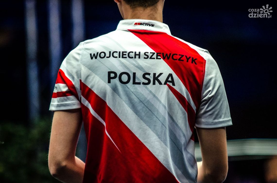 Wojciech Szewczyk z medalem Mistrzostw Świata Wojciech Szewczyk z medalem Mistrzostw Świata