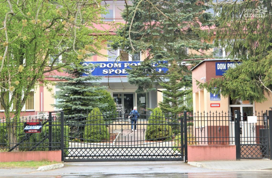 Wojewoda zawiesza dalej działalność Domów Pomocy Społecznej