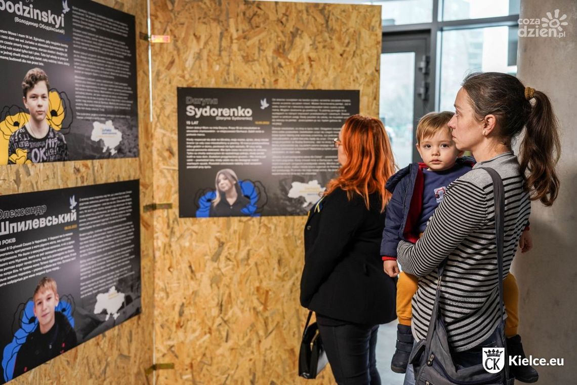 Wojna w Ukrainie opowiedziana tragicznymi historiami dzieci Wojna w Ukrainie opowiedziana tragicznymi historiami dzieci