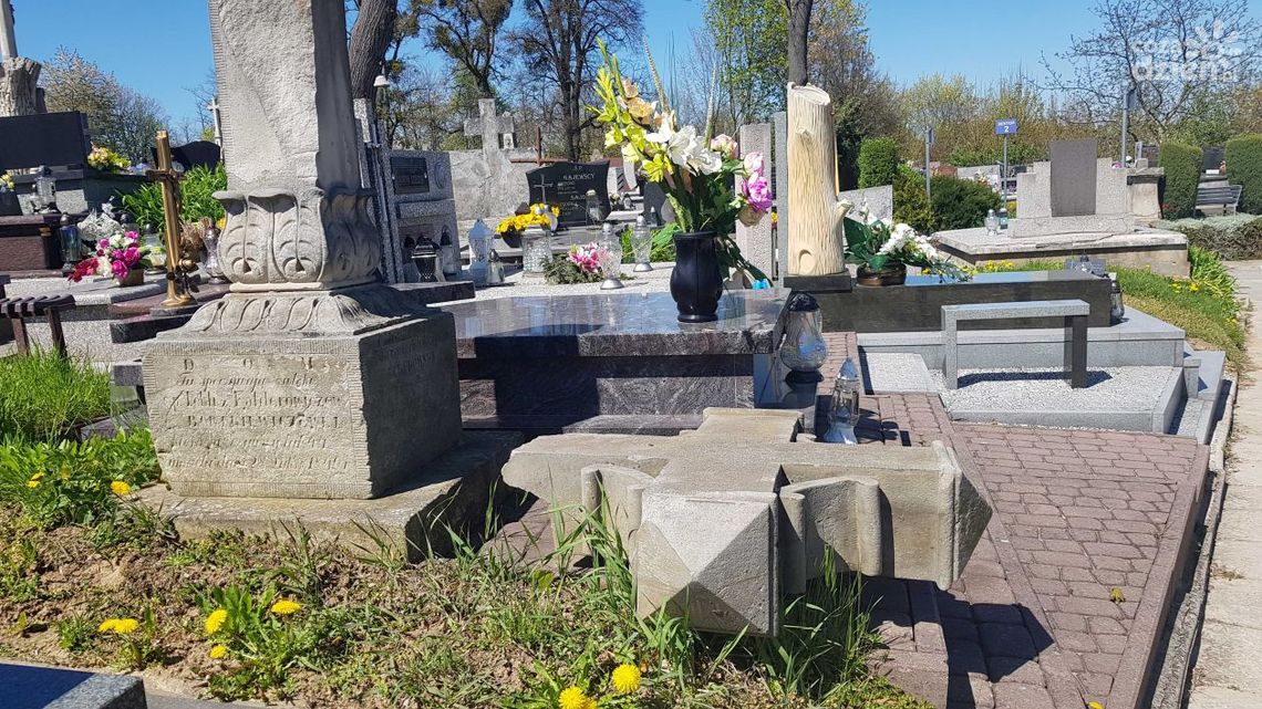 Wolontariusze poszukiwani  do kwesty cmentarnej w Opatowie