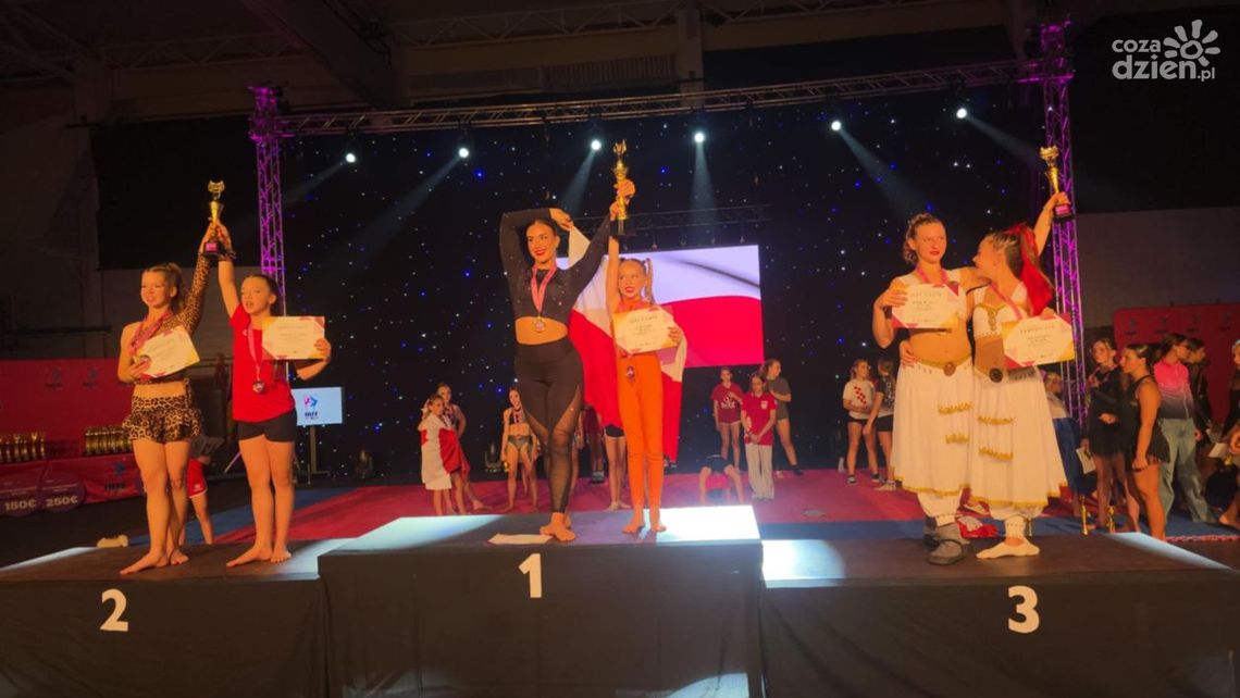 Worek medali fitnessek Black & Whit na Mistrzostwach Świata Fit Kids Worek medali fitnessek Black & Whit na Mistrzostwach Świata Fit Kids