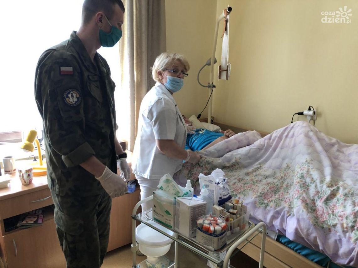 WOT wspiera kolejny DPS w Ostrowcu Św. WOT wspiera kolejny DPS w Ostrowcu Św.