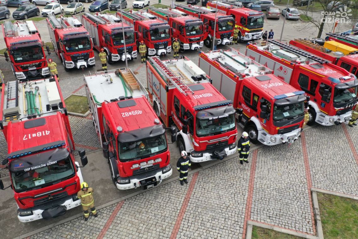 Wozy bojowe dla świętokrzyskich strażaków