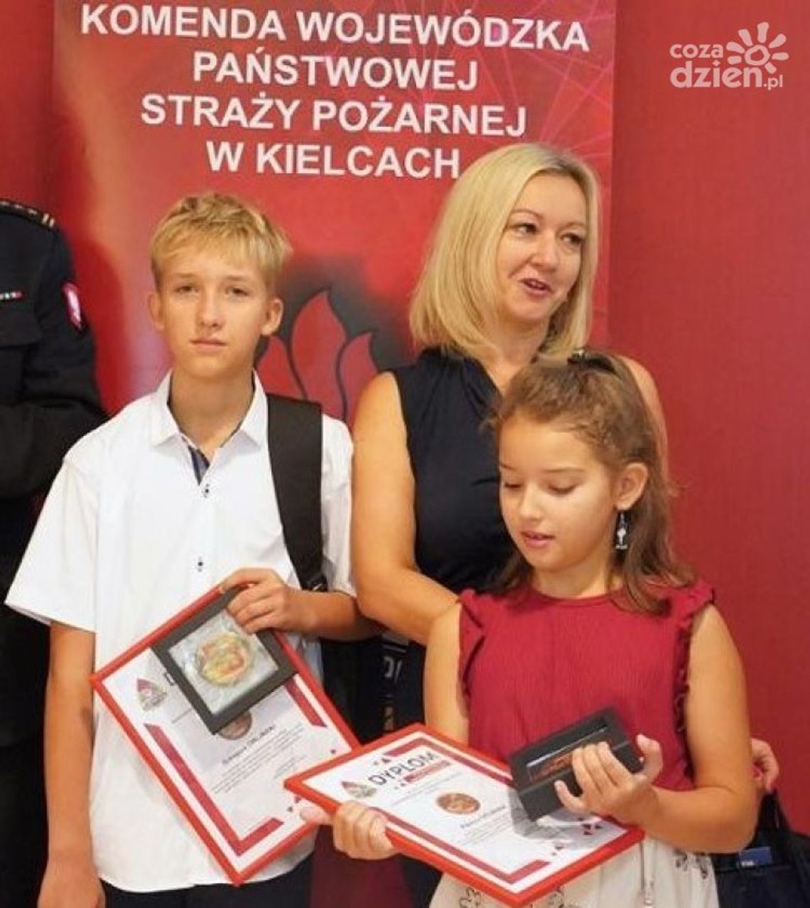 Wręczono odznaki dla małych bohaterów Wręczono odznaki dla małych bohaterów