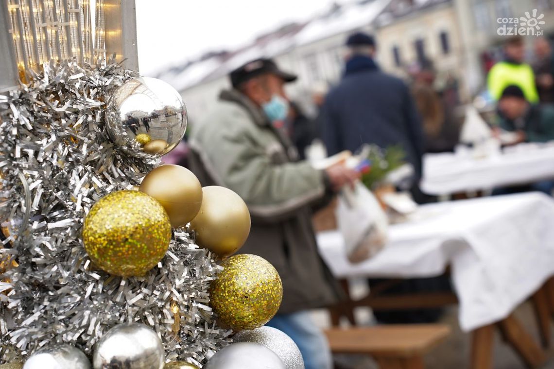 Wspólne kolędowanie, wigilijne potrawy i ciepła atmosfera świąt