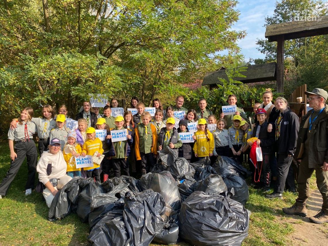 Wspólnie posprzątaliśmy las Wspólnie posprzątaliśmy las