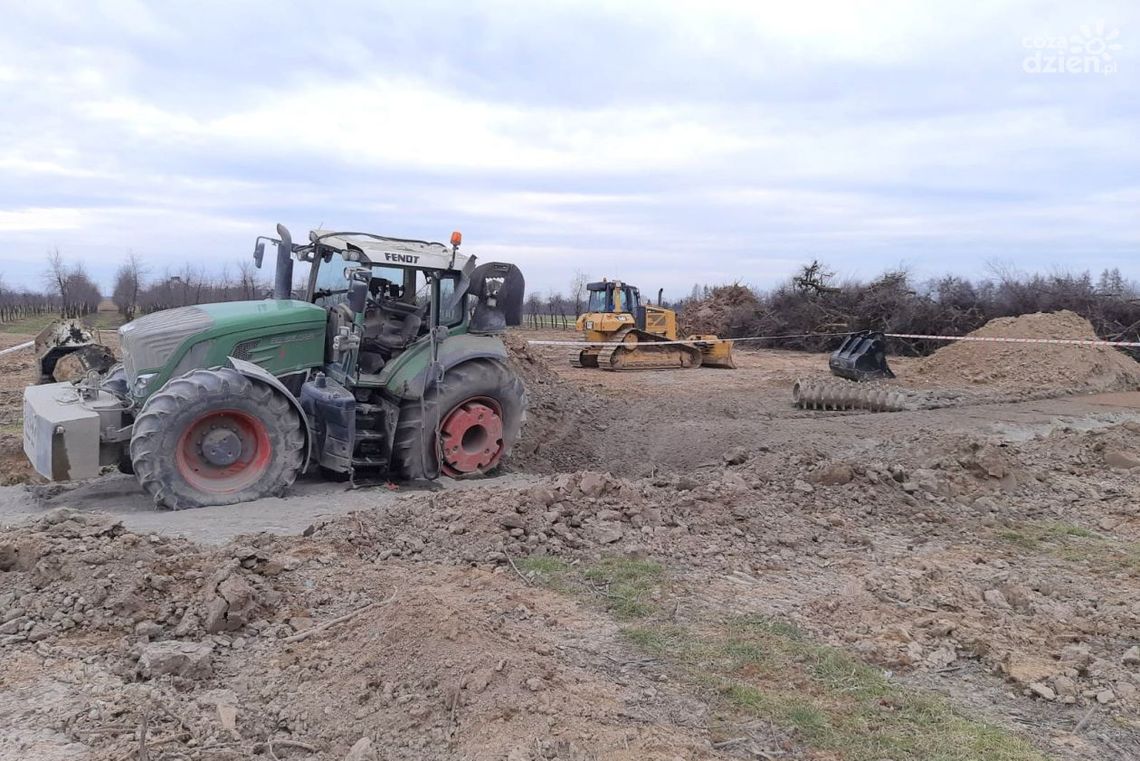 Wybuch pocisku z czasów II Wojny Światowej - 100 metrów od stacji paliw Wybuch pocisku z czasów II Wojny Światowej - 100 metrów od stacji paliw