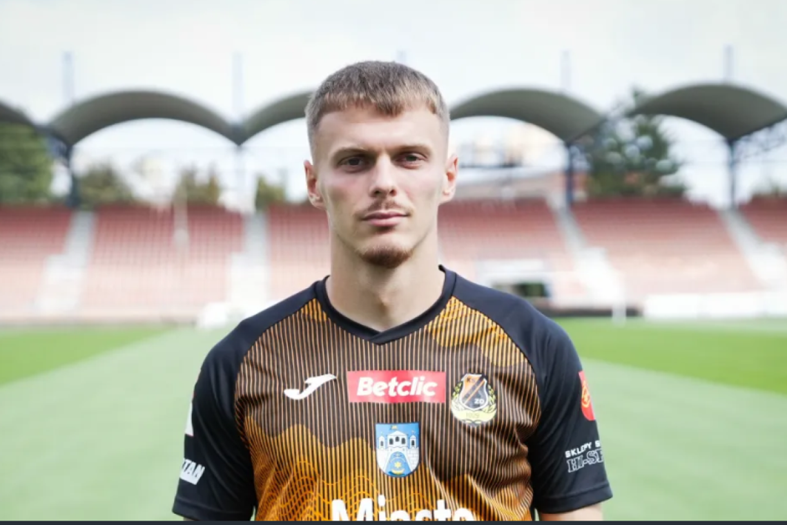 Wychowanek Alitu Ożarów nowym zawodnikiem KSZO